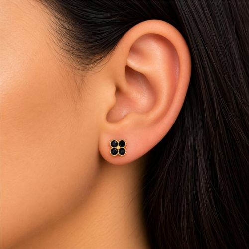 Brinco Mini Flor 4 P�talas Zirc�nia Negra Banhado a Ouro