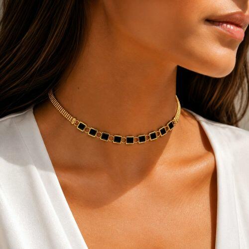 Choker Esteira com Zircônia Negra Quadrada Banhado a Ouro
