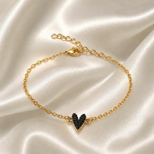 Pulseira com Coração Micro Zircônia Negra Banhado a Ouro