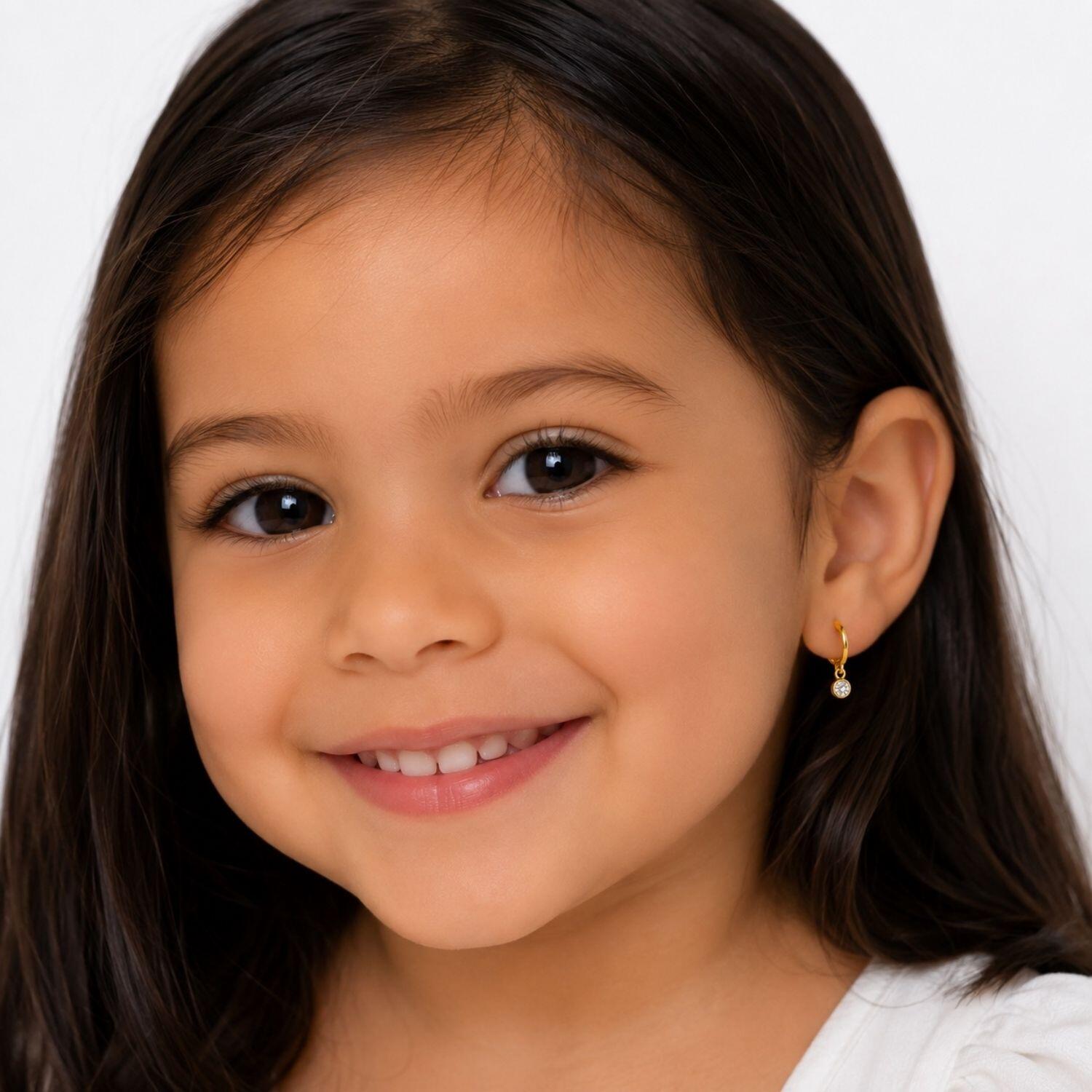 Brinco Infantil Argola Ponto de Luz Banhado a Ouro