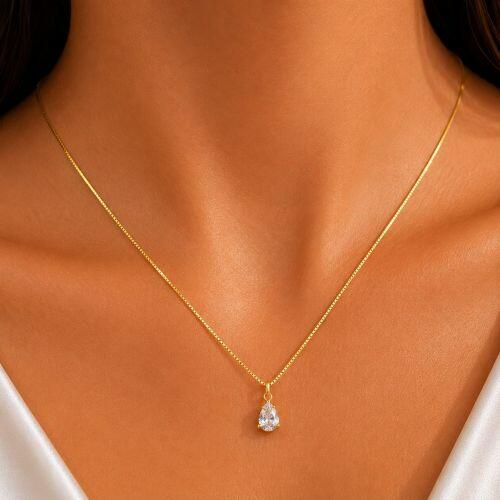Colar com Gota Zirc�nia Cristal Banhado a Ouro