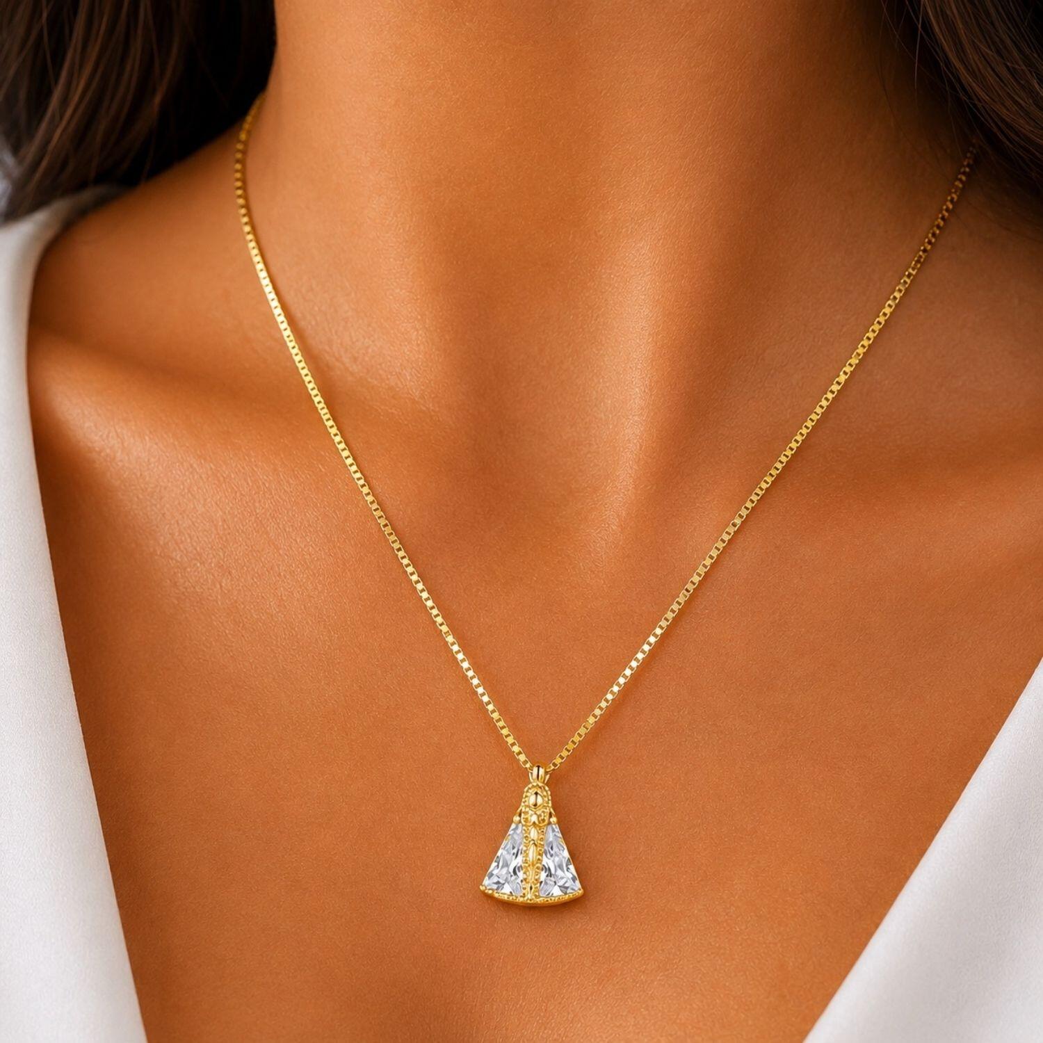 Colar Nossa Senhora Aparecida Zircônia Cristal Banhado a Ouro