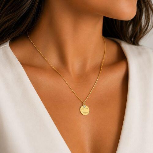 Colar Seja Forte e Corajosa com Ponto de Luz Banhado em Ouro 18k