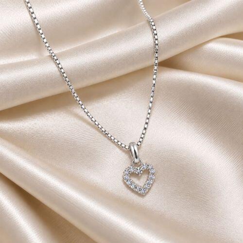 Choker Coração Vazado Micro Zircônia Banhado a Prata