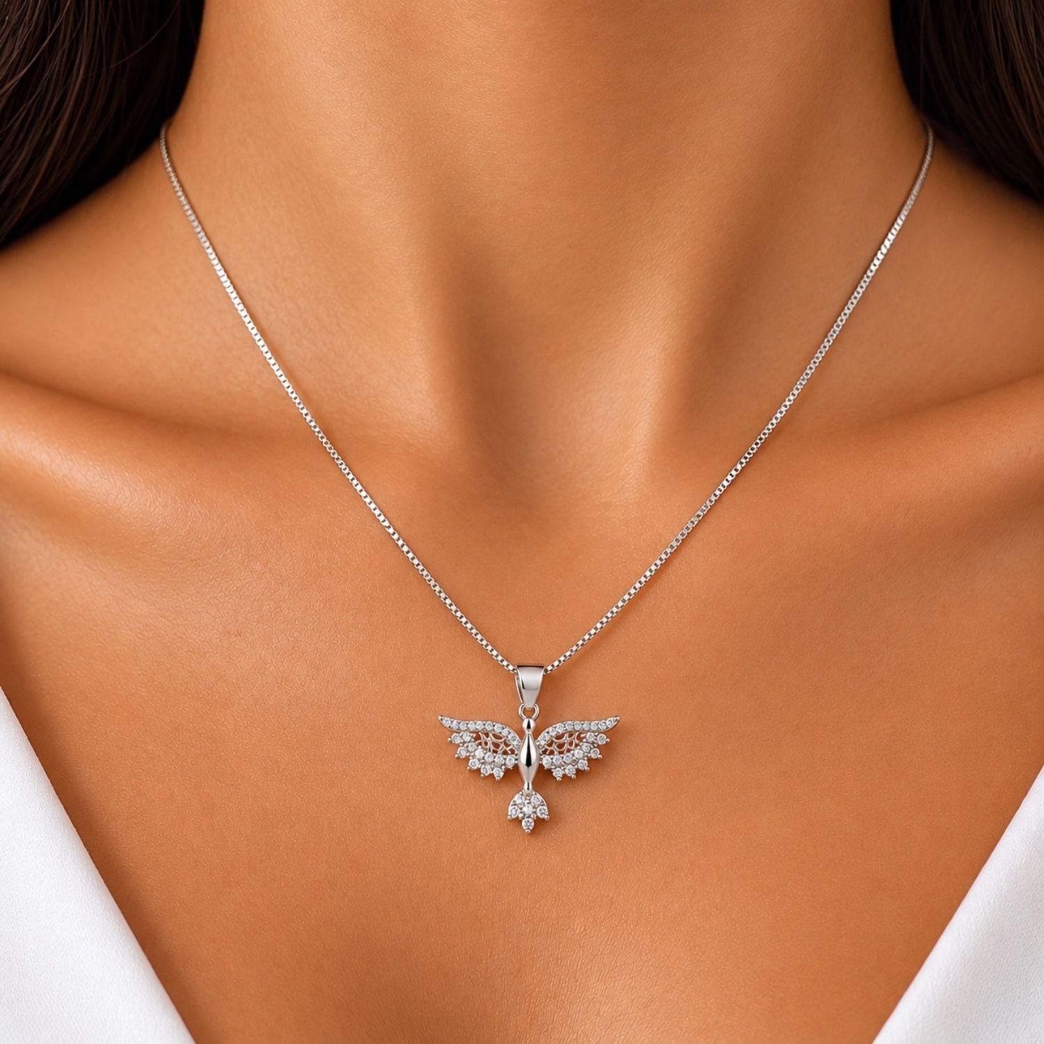 Colar Espírito Santo Micro Zircônia Cristal Banhado a Prata