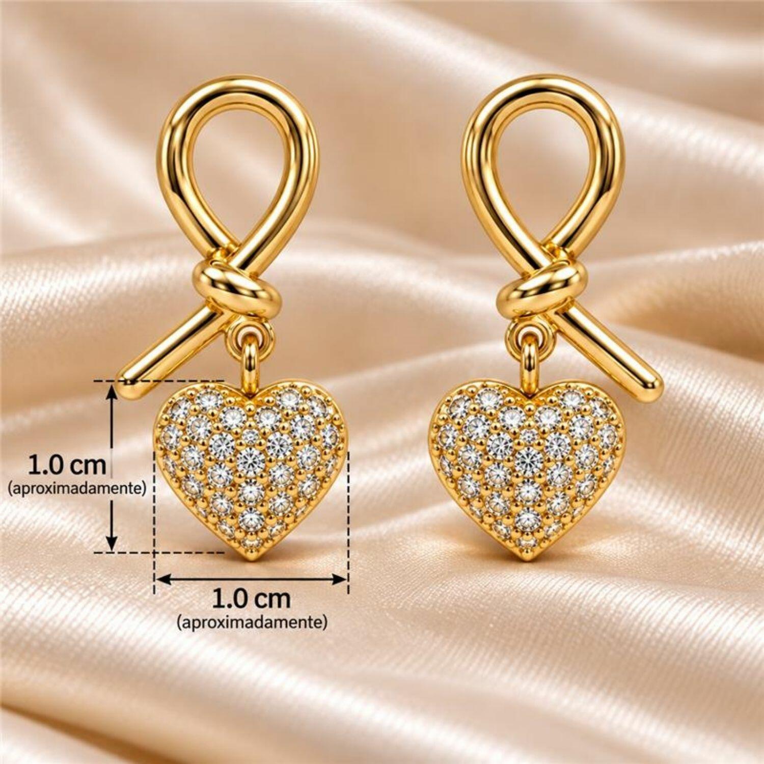 Brinco Laço com Coração Zircônia Cristal Banhado a Ouro