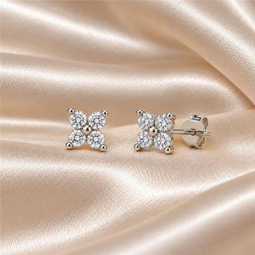 Brinco Mini Flor Zircônia Cristal Banhado a Prata