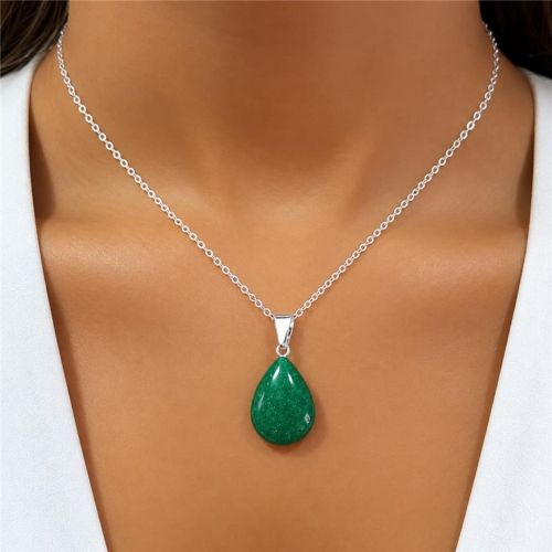 Colar Gota Pedra Natural Quartzo Verde Banhado a Prata