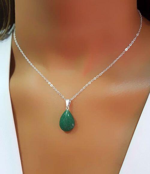 Colar Gota Pedra Natural Quartzo Verde Banhado a Prata