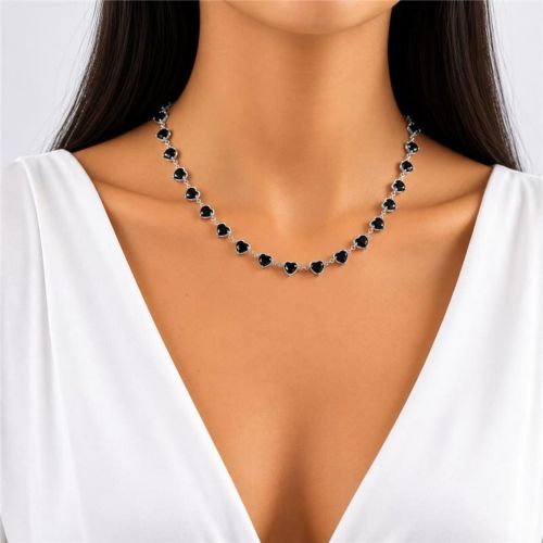 Colar Corações Cristal Negro Banhado a Prata