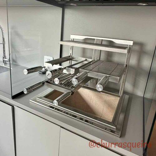 Suporte de Fundo Duplo em Aço Inox Sob Medida