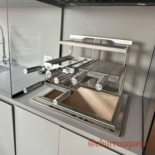 Suporte de Fundo Duplo em A�o Inox Sob Medida