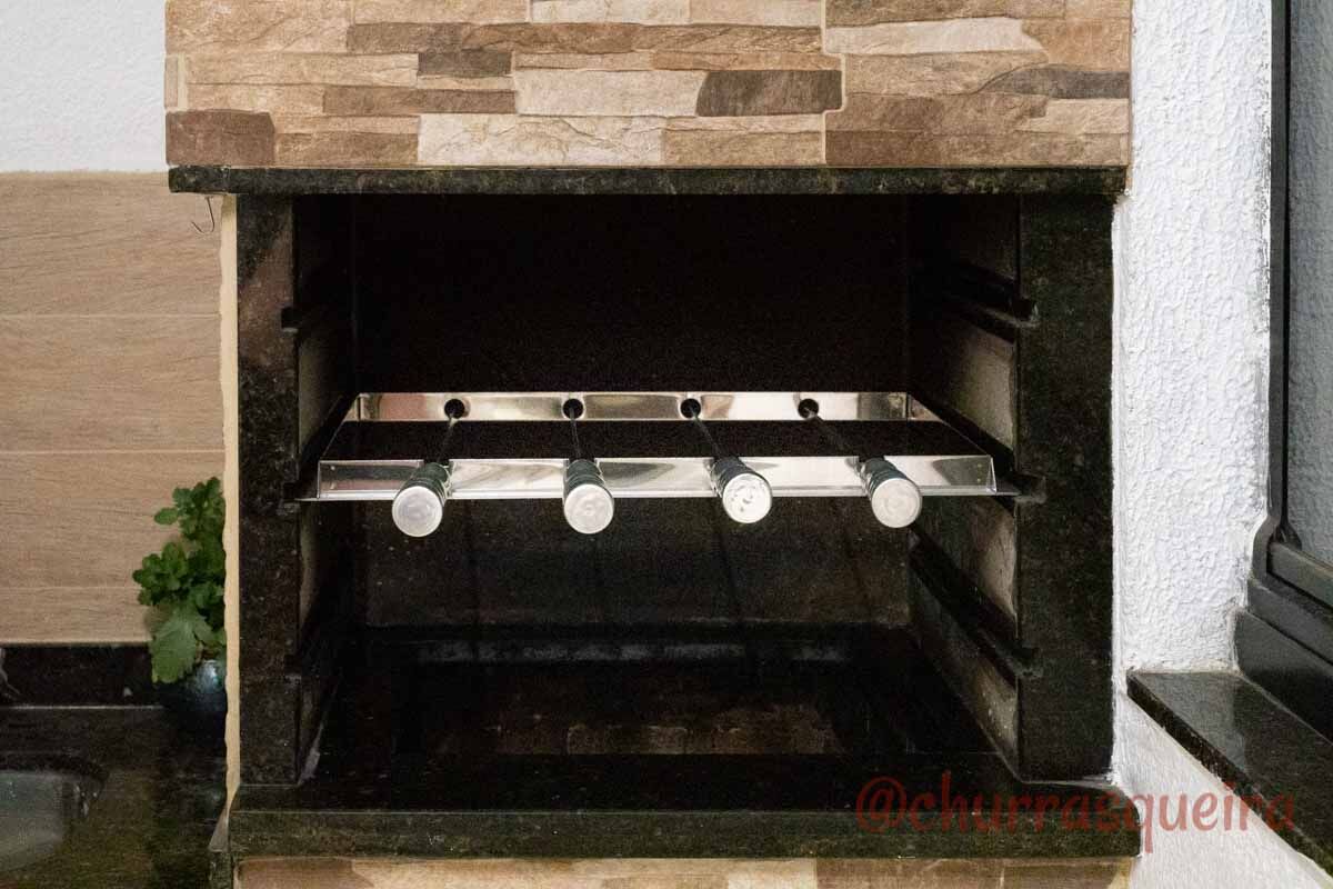 Porta Espetos e Grelhas p/ Pré-Moldados Sob Medida