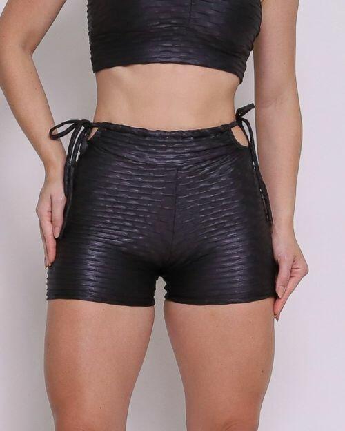 Short Empina Ajuste Textura Gloss Preto