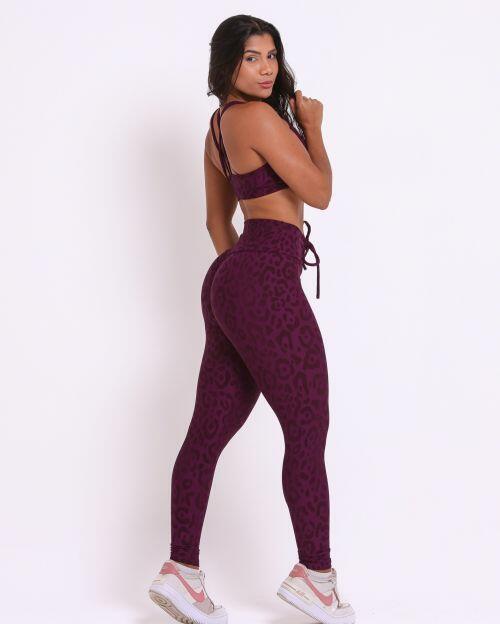 Conjunto Calça Legging Empina New Onça Fit + Top Lu