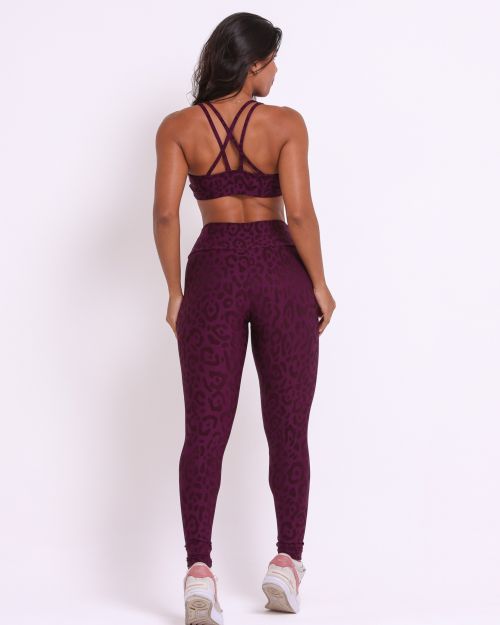 Conjunto Cal�a Legging B�sica New On�a Fit + Top Lu