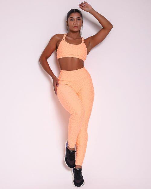 Conjunto Cal�a Legging B�sica New On�a Fit + Top Lu