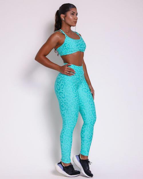 Conjunto Cal�a Legging B�sica New On�a Fit + Top Lu