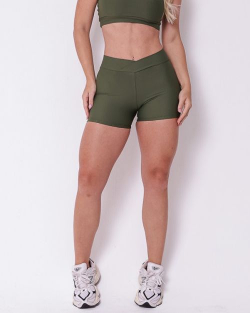 Short Chloe