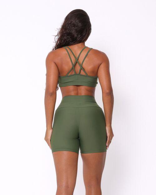 Conjunto Short Bermuda Light + Top Lu