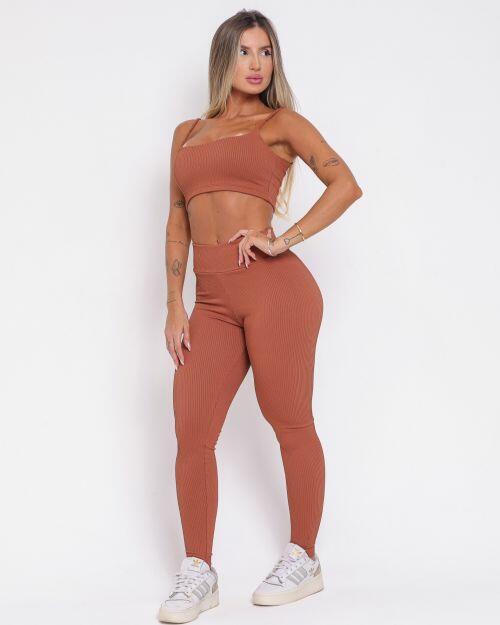 Conjunto Calça Básica Valência + Top Bruna