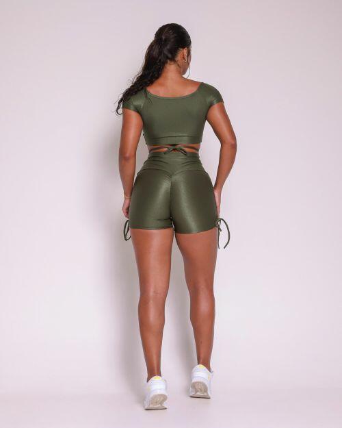 Conjunto Short Empina Cross Compressão + Top Manguinha