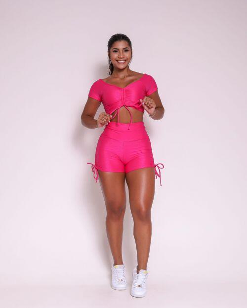 Conjunto Short Empina Cross Compressão + Top Manguinha