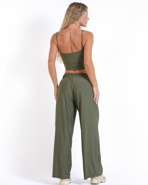Conjunto Calça Pantalona Wide + Top Regatinha