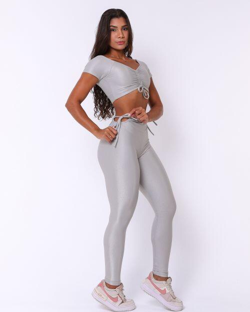 Conjunto Calça Empina Ajuste Compressão + Top Manguinha