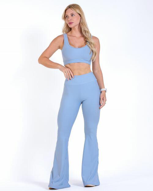 Conjunto Calça Flare Light + Top Scandal Basic