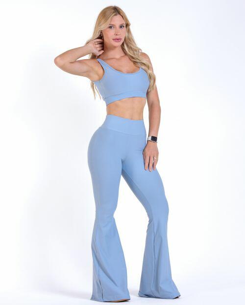 Conjunto Calça Flare Light + Top Scandal Basic