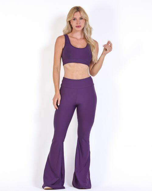 Conjunto Calça Flare Light + Top Scandal Basic
