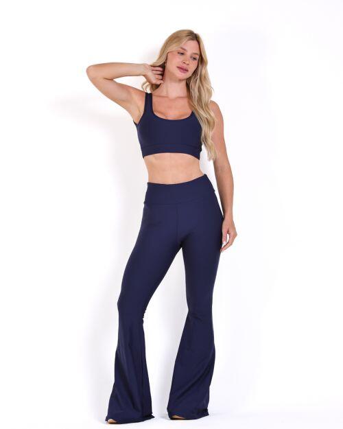 Conjunto Calça Flare Light + Top Scandal Basic