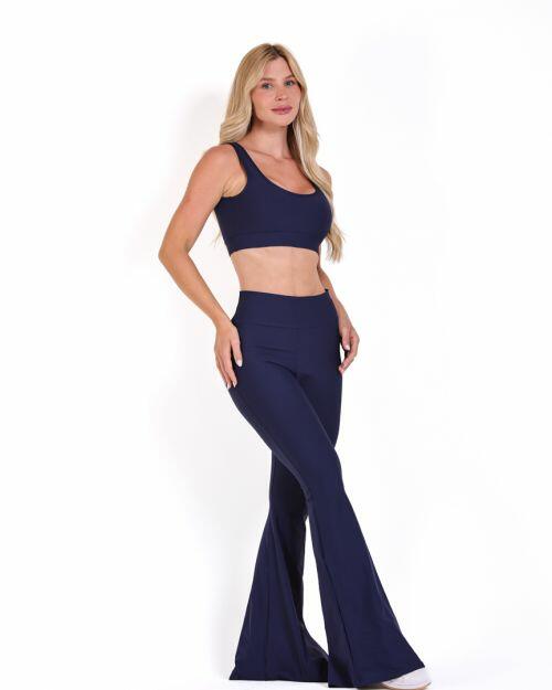 Conjunto Calça Flare Light + Top Scandal Basic