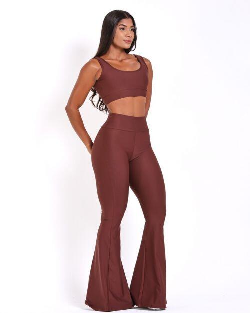 Conjunto Calça Flare Light + Top Scandal Basic