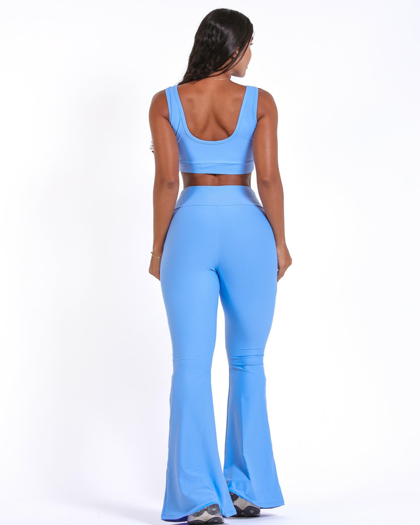 Conjunto Calça Flare Light + Top Scandal Basic