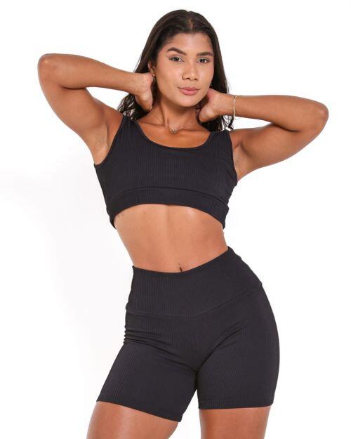 Conjunto Short Bermuda Val�ncia + Top Scandal Basic