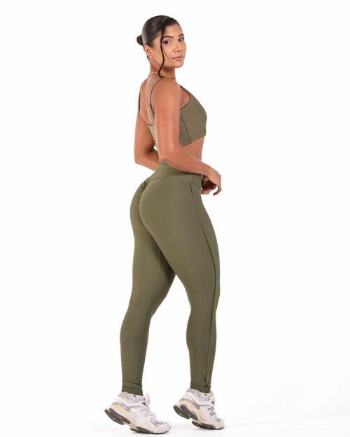 Conjunto Calça Legging Empina Vivo Cós Reto Light + Top Bruna