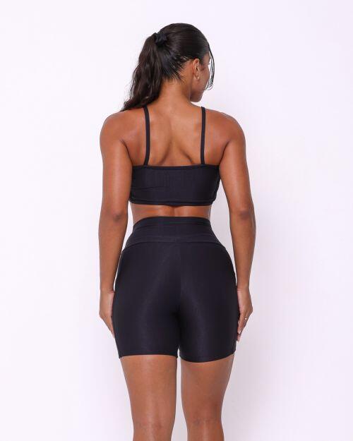 Conjunto Short Bolso Duplo Compress�o + Top Marta