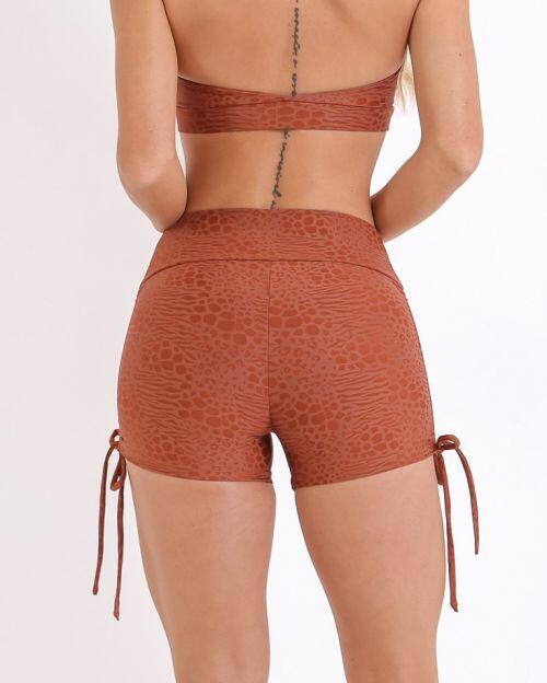 Short Cross Feline (P)
