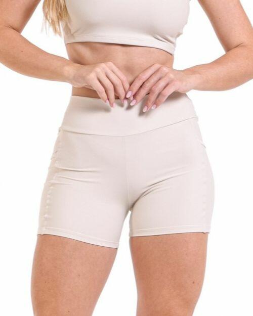Short Talia Basic Light
