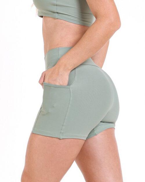 Short Talia Basic Light