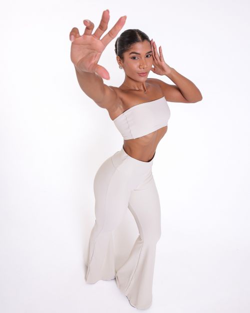 Conjunto Cal�a Flare Light + Top Faixa