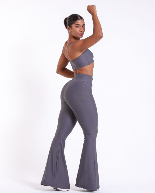 Conjunto Cal�a Flare Light + Top Faixa