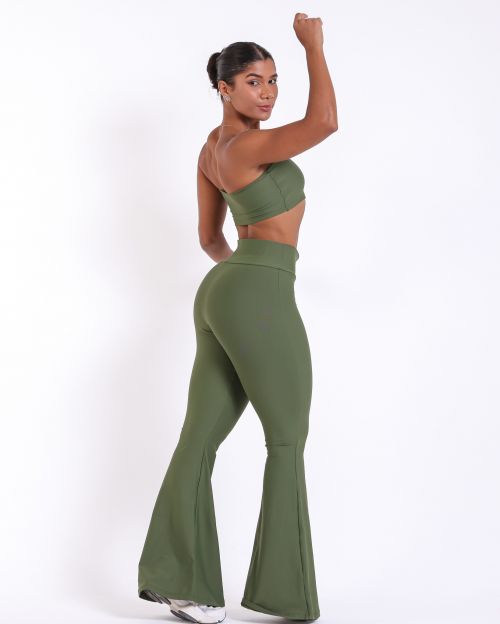 Conjunto Cal�a Flare Light + Top Faixa