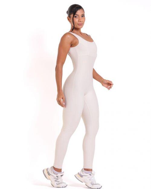 Macac�o Julia Light