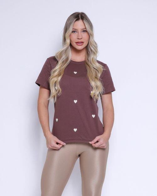 T-Shirt Coffee com Cora��es