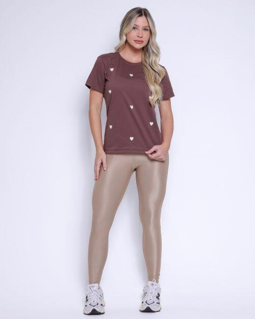 T-Shirt Coffee com Cora��es