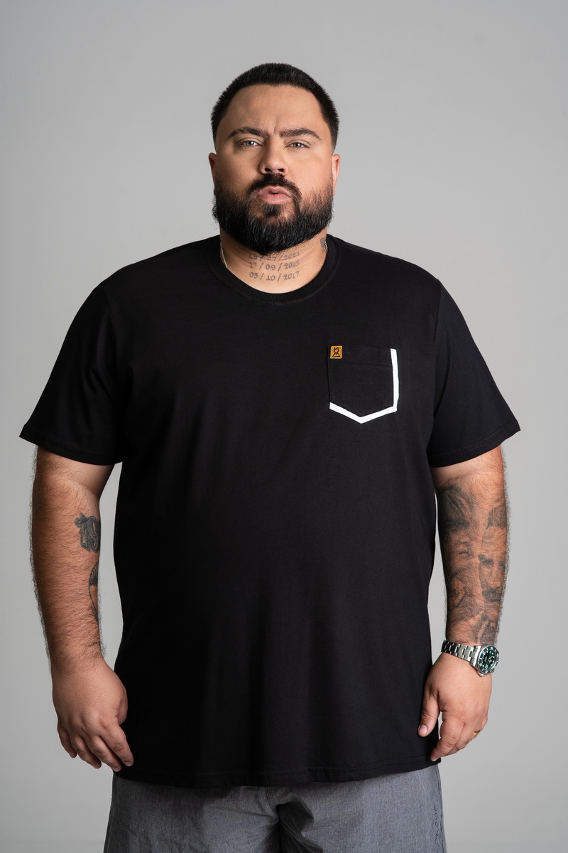 Comprar Camiseta Bolso Black - R$89,90