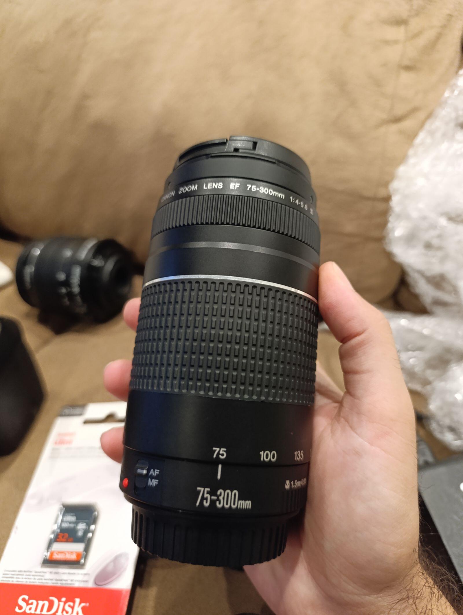 Comprar Lente Canon 75-300mm III - a partir de R$1.490,55